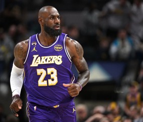 kaiyun 官网-名记：若詹姆斯离开湖人 骑士&amp;勇士&amp;尼克&amp;掘金&amp;快船都是潜在下家